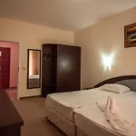 Paradise Park 아파트호텔 3*