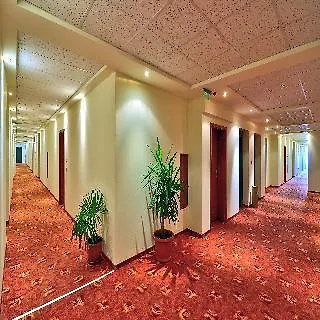 Paradise Park Апартхотел 3*