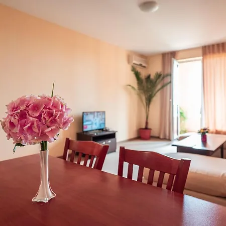 Paradise Park 3* Златни пясъци