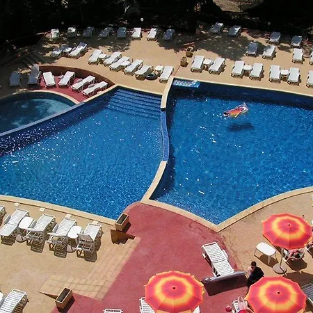 Apartmanhotel Paradise Park 3*