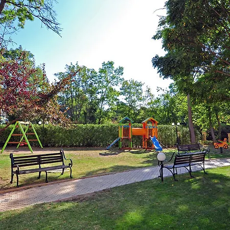 Апартхотел Paradise Park