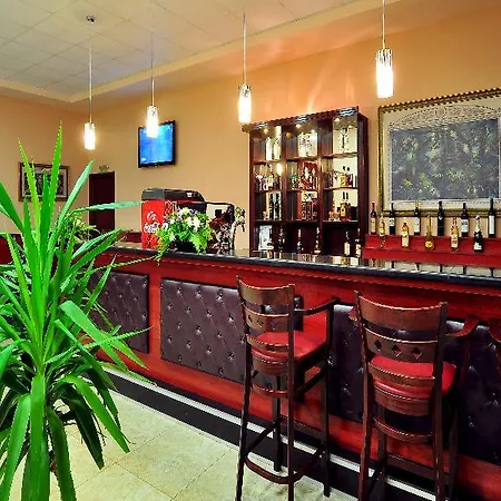 Aparthotel Paradise Park 3*