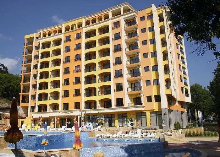 Paradise Park Złote Piaski