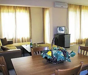 Aparthotel Paradise Park 3*