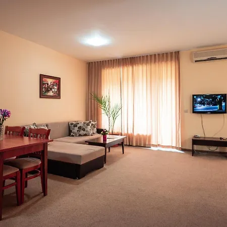 Paradise Park Aparthotel