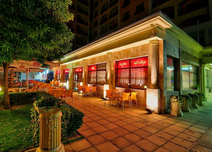 Paradise Park Hotel apartamentowy 3*